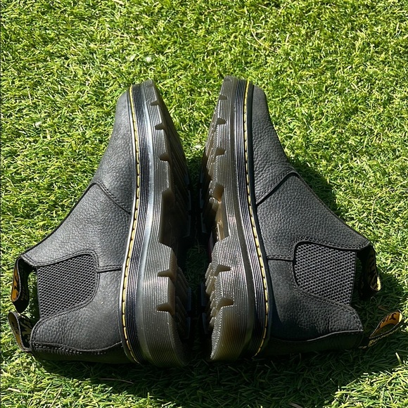 NWT DR MARTENS Black Chelsea Boots! - Picture 5 of 8